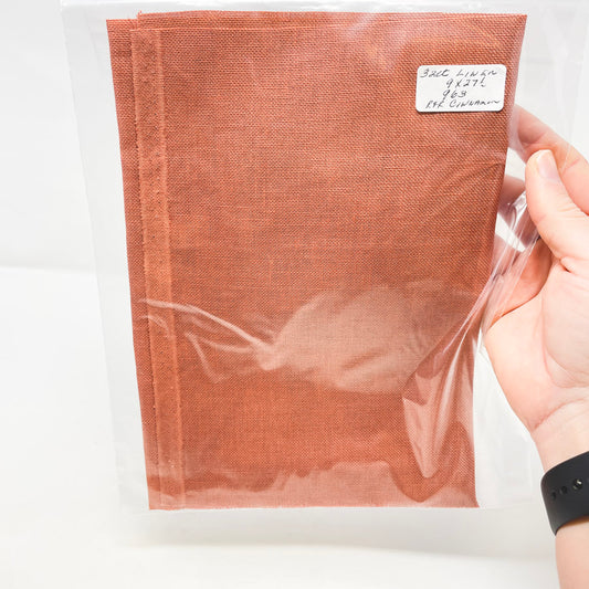 32 Count Linen - Rittenhouse Row Cinnamon