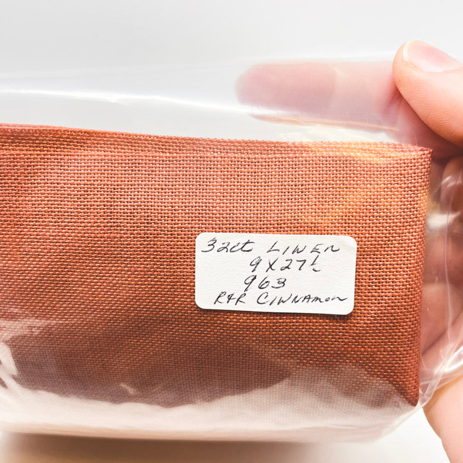 32 Count Linen - Rittenhouse Row Cinnamon