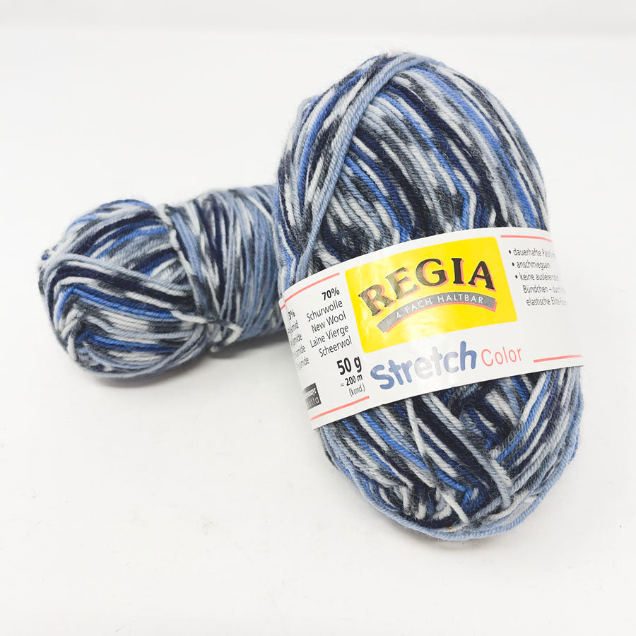 Bundle of Regia Stretch Yarn (2)