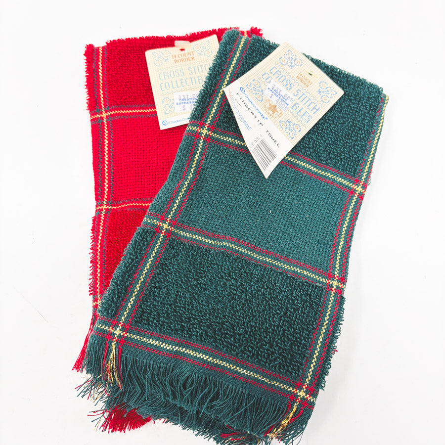 Charles Craft Christmas Fingertip Towels