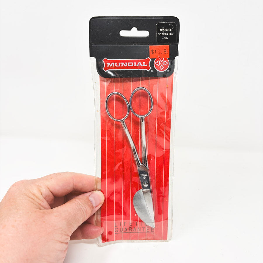 Mundial Applique 6" Pelican Bill Scissors