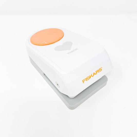 Fiskars Thick Tag Heart Punch