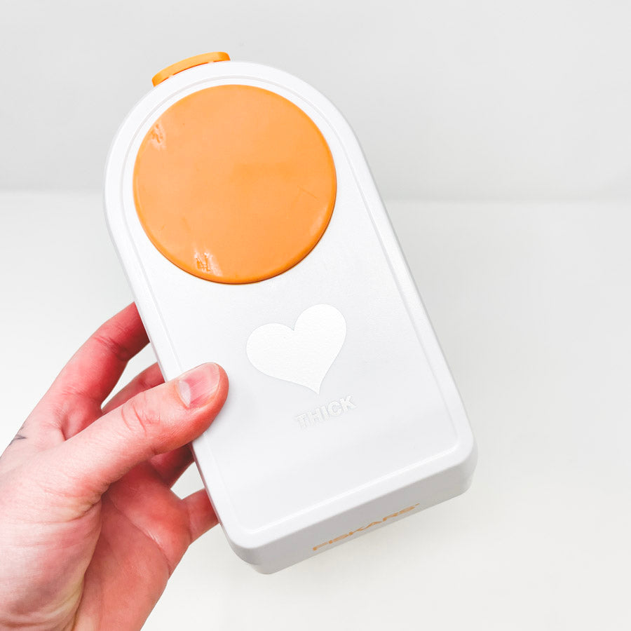 Fiskars Thick Tag Heart Punch