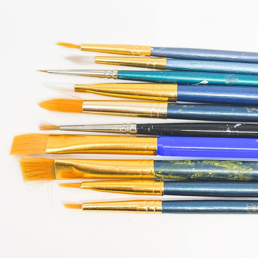 Bundle of Flat & Small Round Paintbrushes
