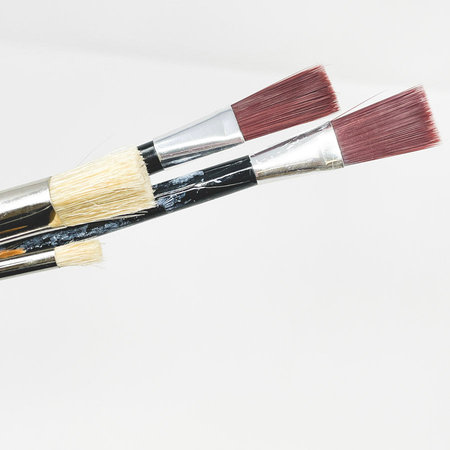 Bundle of Stipple & Flat Paintbrushes