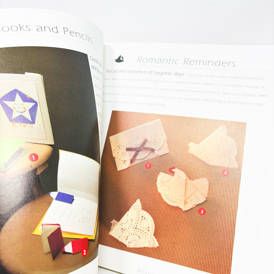 Easy Origami – A Colorful Introduction to Practical Paper Folding Book