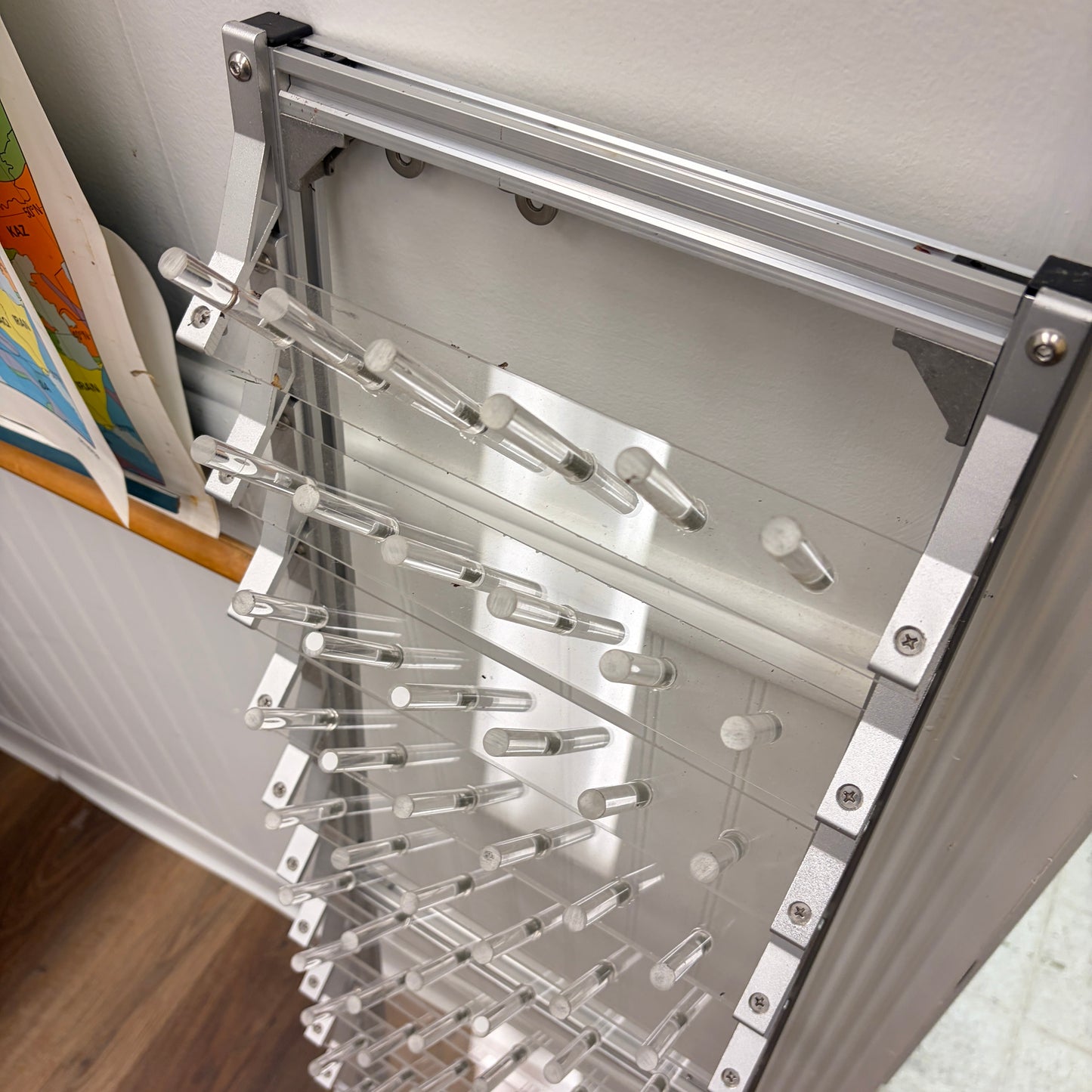 Large Spool Acrylic & Aluminum Thread Rack