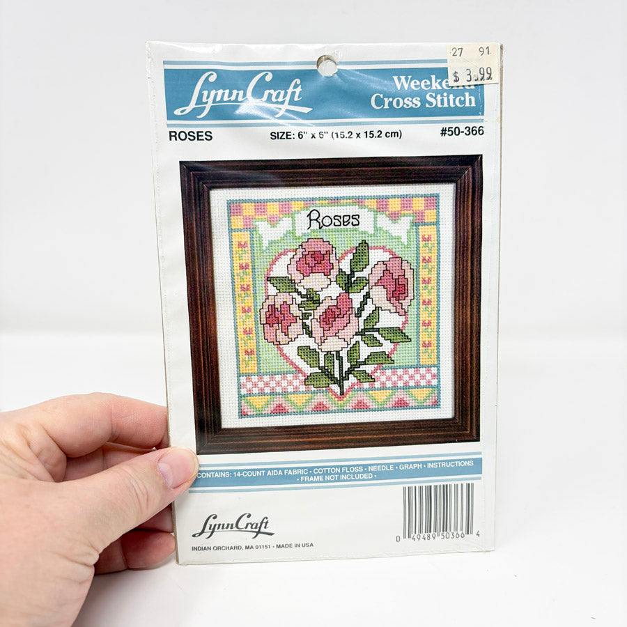 Flowers – LynnCraft Weekend Cross Stitch Kits