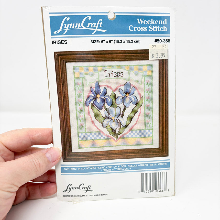 Flowers – LynnCraft Weekend Cross Stitch Kits