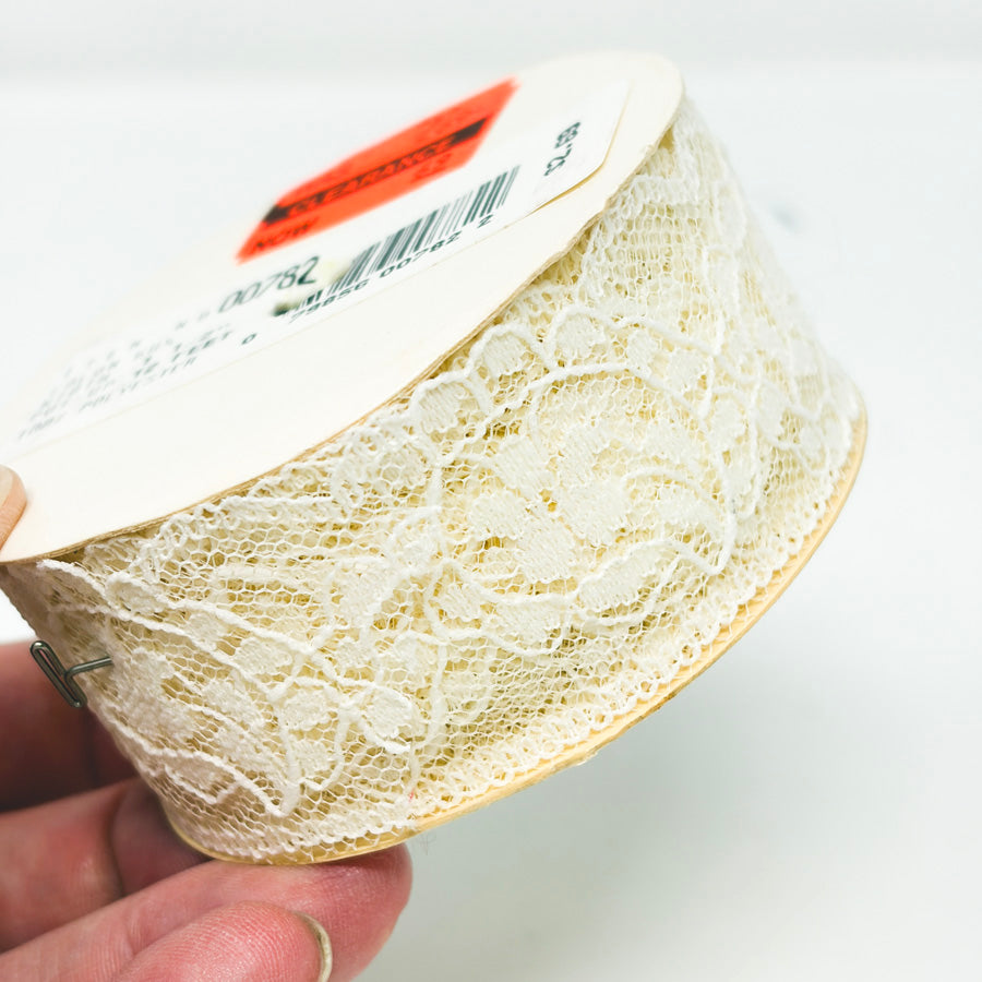 Vintage Offray 1.5" Ivory Lace Ribbon Roll