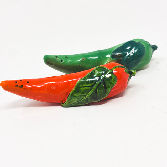 Vintage Green & Red Chili Peppers Salt & Pepper Shaker Set