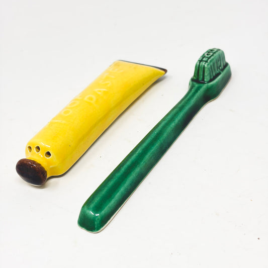 Vintage Treasure Crafts Toothbrush and "Toofpaste" Salt & Pepper Shaker Set