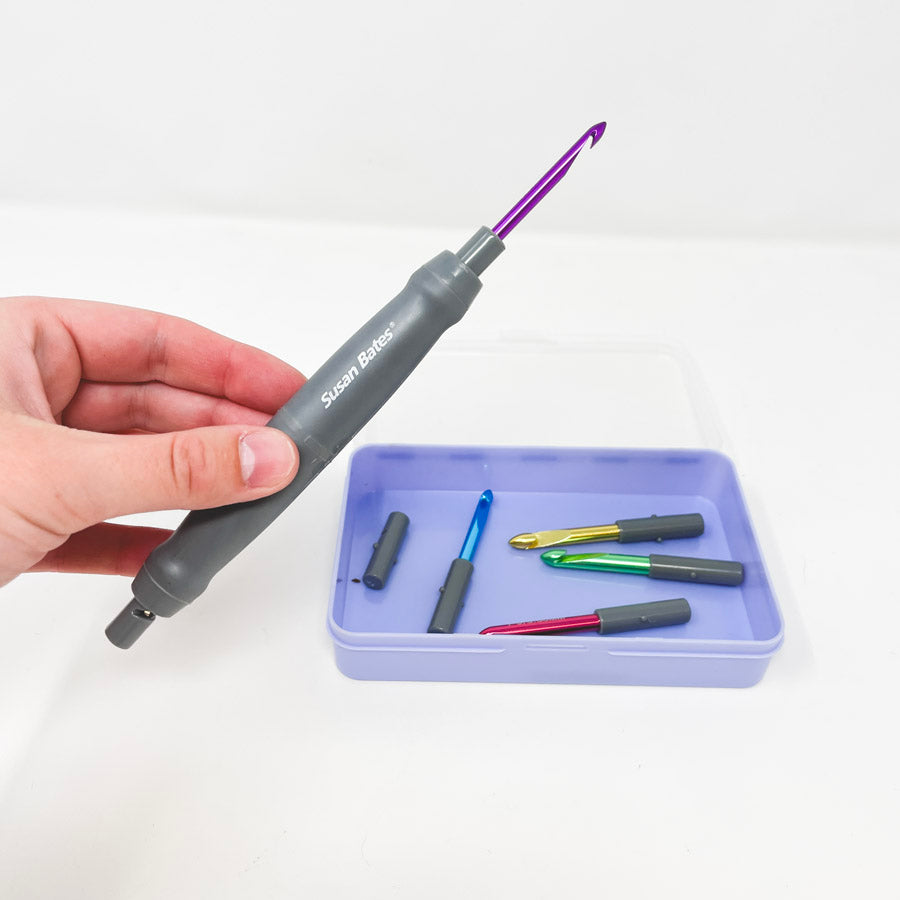 Susan Bates Twist + Lock Deluxe Interchangeable Crochet Hook Set