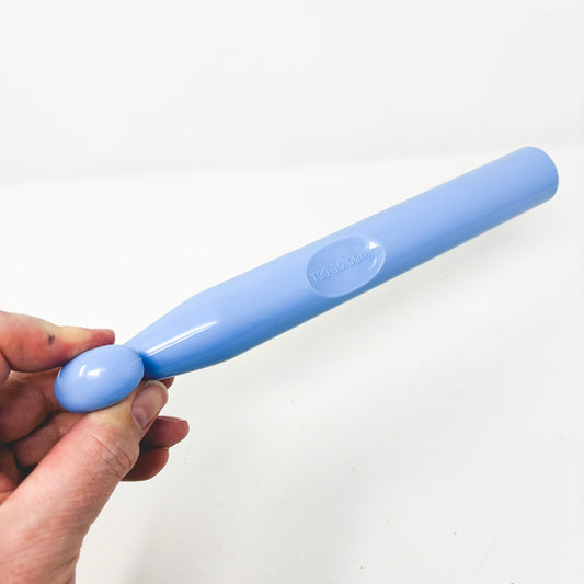 Boye Plastic Crochet Hook - 30 mm/T