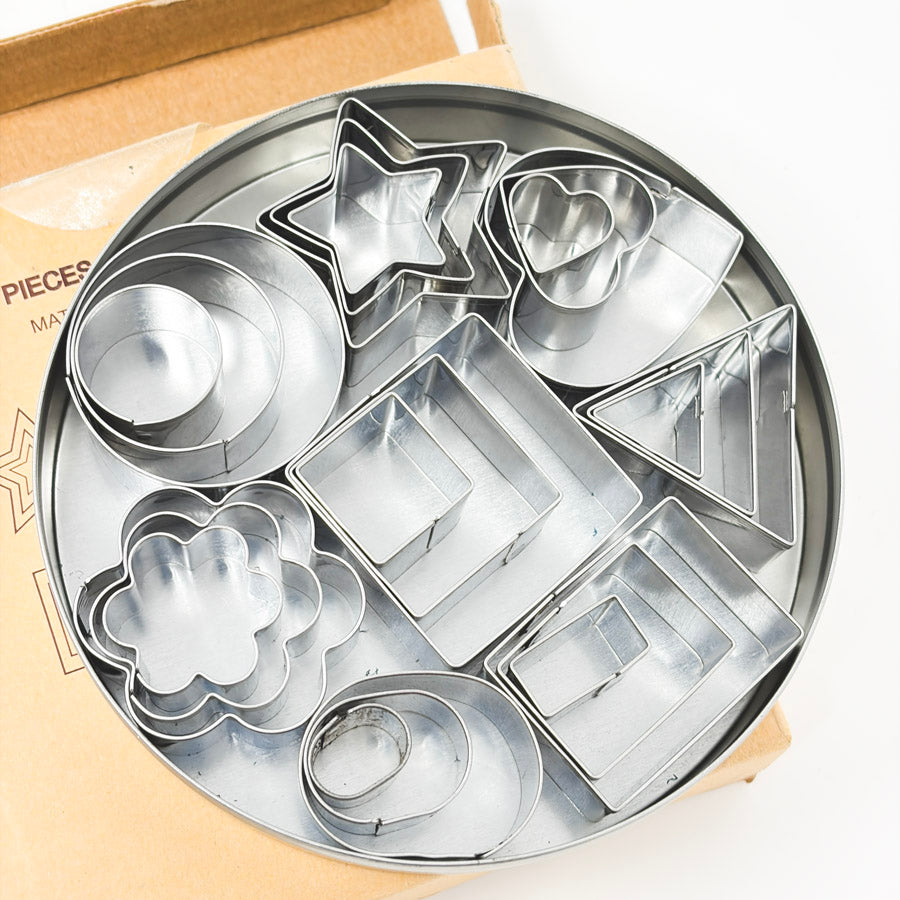 24 SiengHai Mini Fondant Cutters