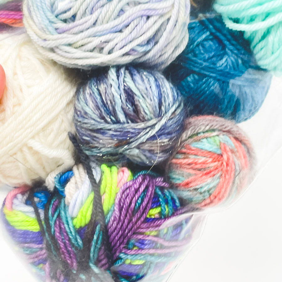 6" x 9" Stripey Yarn Ball Bundle