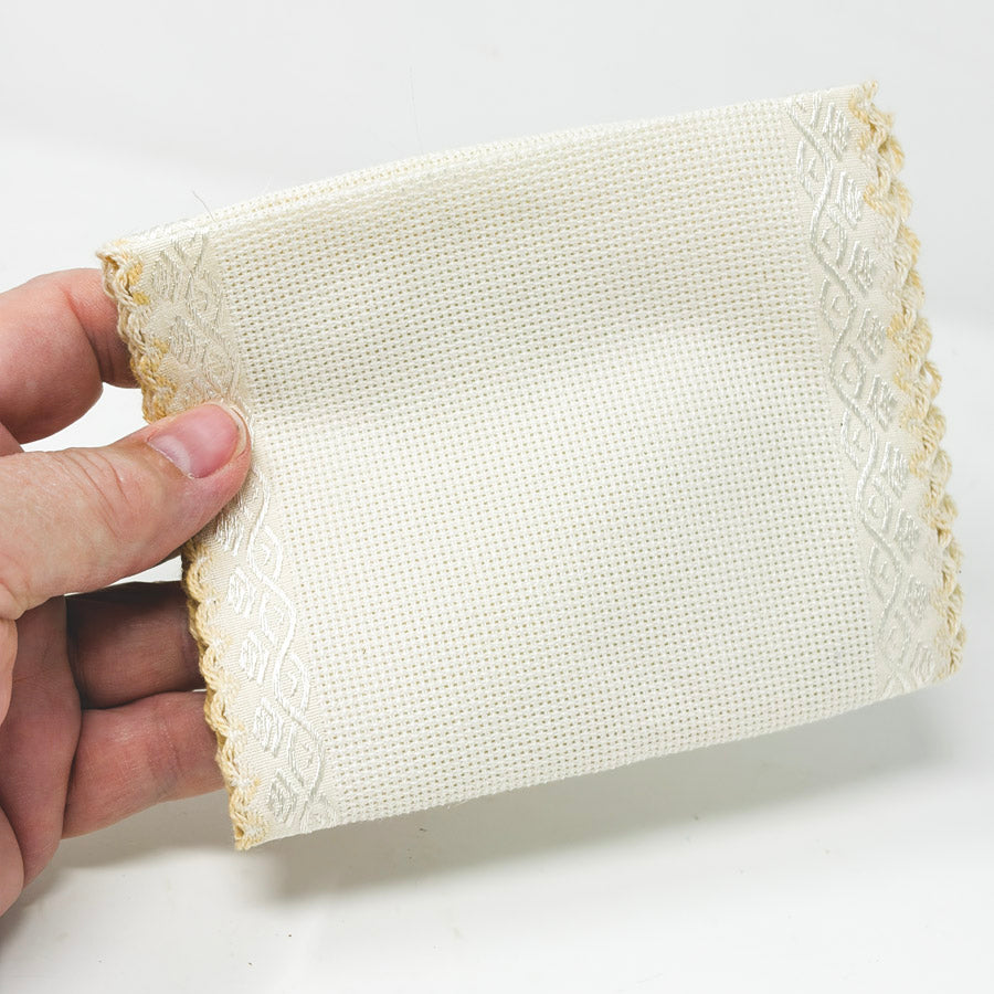 16 ct Yellow Scallop Edge Aida Banding – 5.5" x 34"