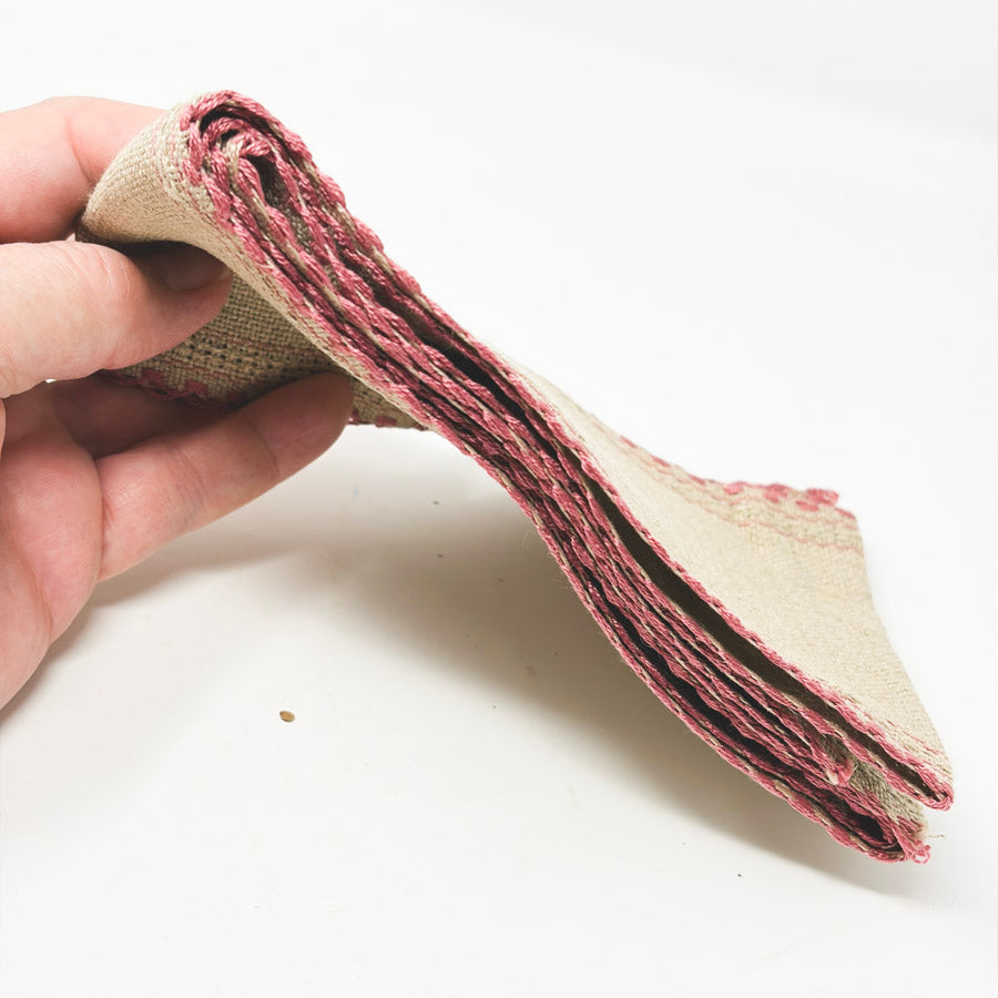 24 ct Tan Aida Rose Scallop Edge Banding – 4.5" x 52"