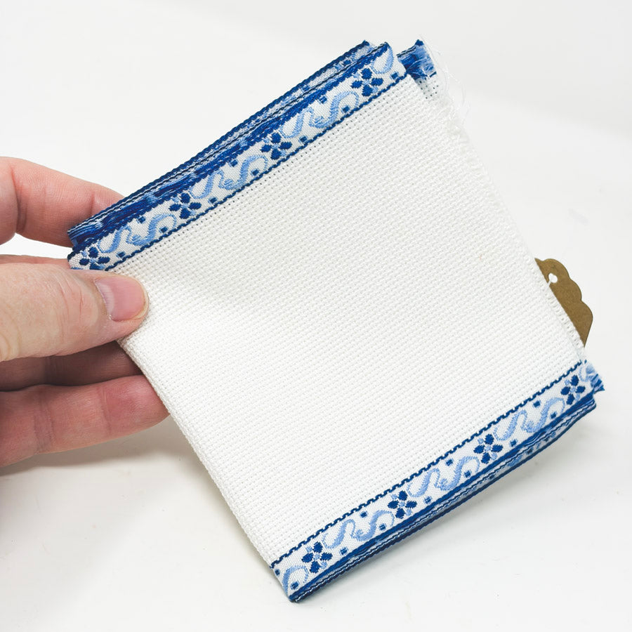 18 ct Blue Ribbon Edge Linen Banding – 4.75" x 34"