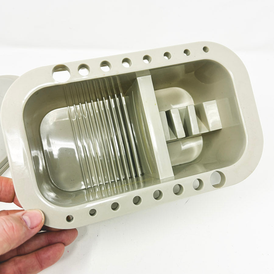 Loew Cornell Brush Tub II