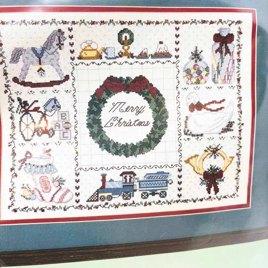 Bucilla Counted Cross Stitch Merry Christmas 82311  (Started)