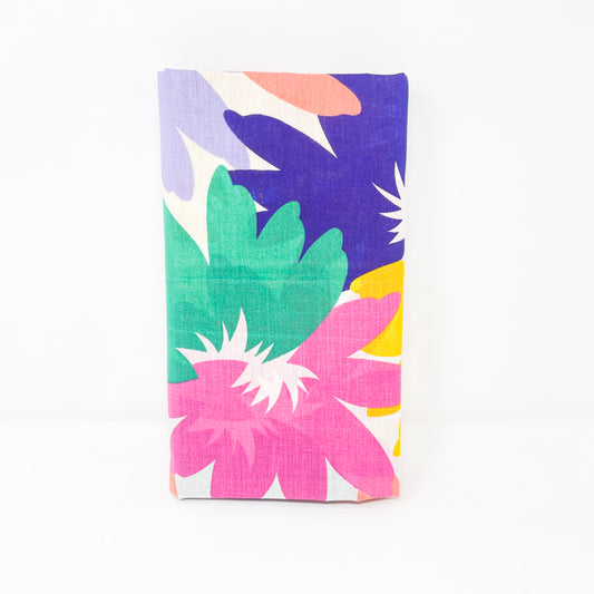 3.25 Yds x 44" Bold Floral Cotton Fabric