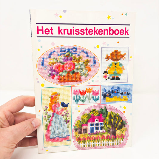 Het kruisstekenboek (The Cross-Stitch Book) by Masano Onoe