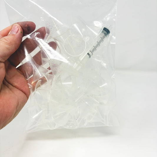 Resin Supplies: Plastic Funnels with Syringe