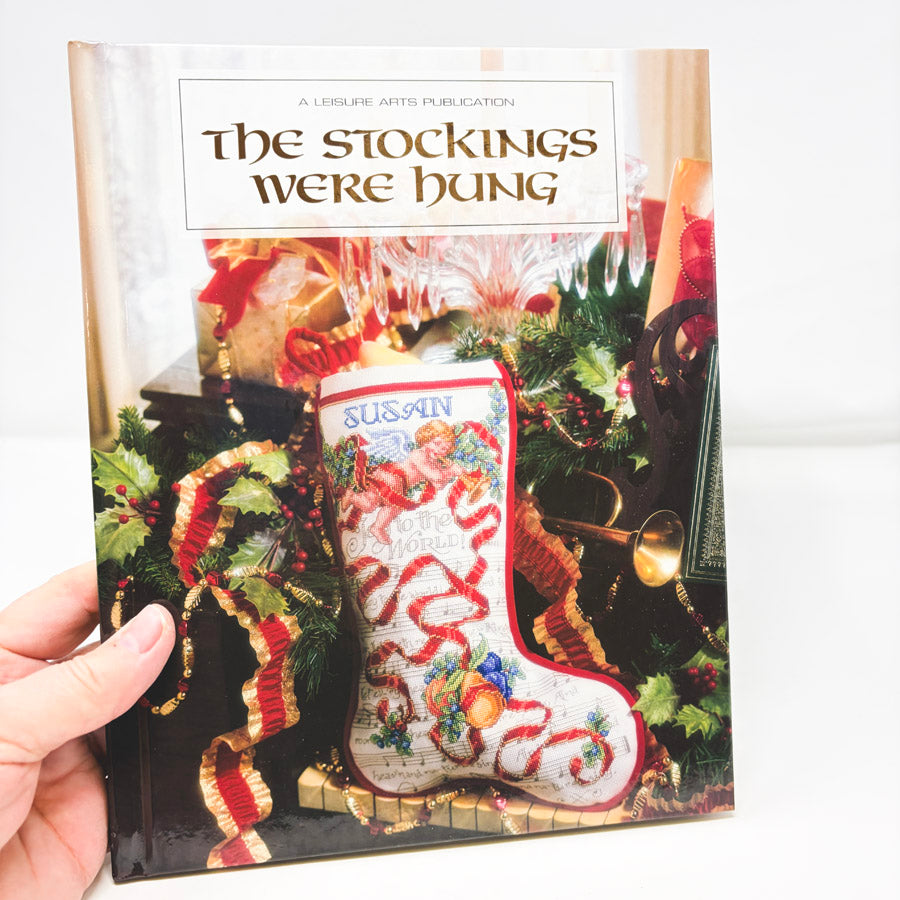 Leisure Arts Christmas Remembered Cross Stitch Pattern Book Series