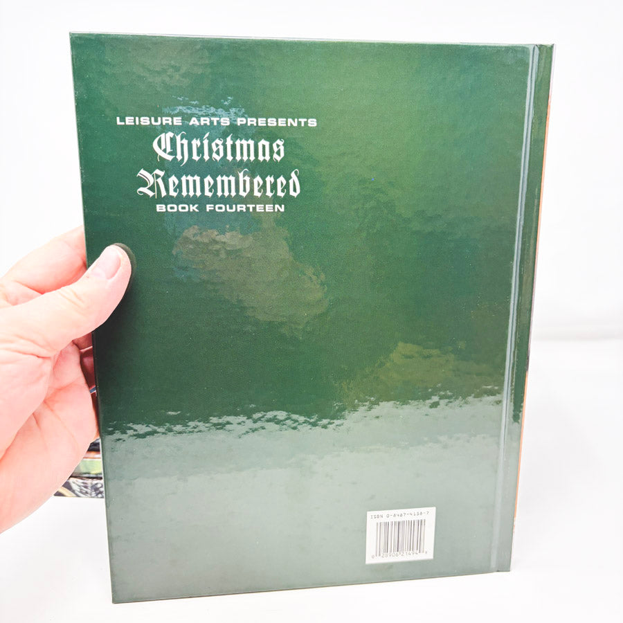 Leisure Arts Christmas Remembered Cross Stitch Pattern Book Series