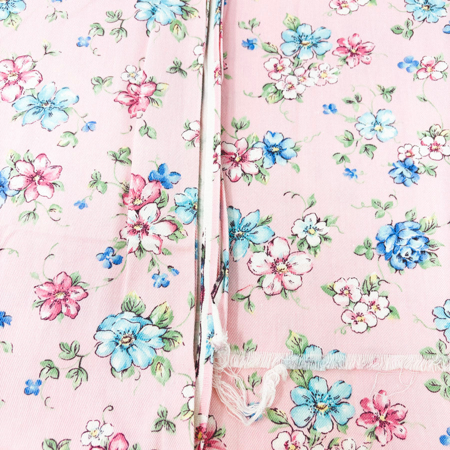 .75 Yds x 58" Flowers on Pink Twill Fabric