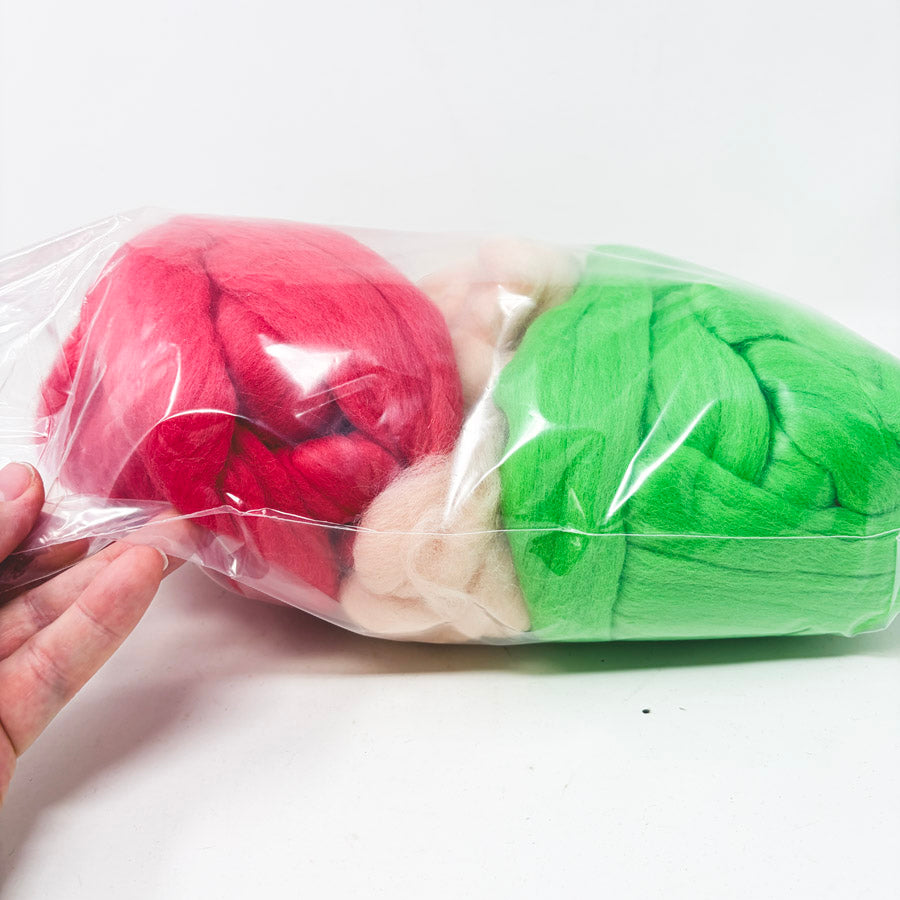 Spring Rose Solids Roving Bundle – 10.4 oz