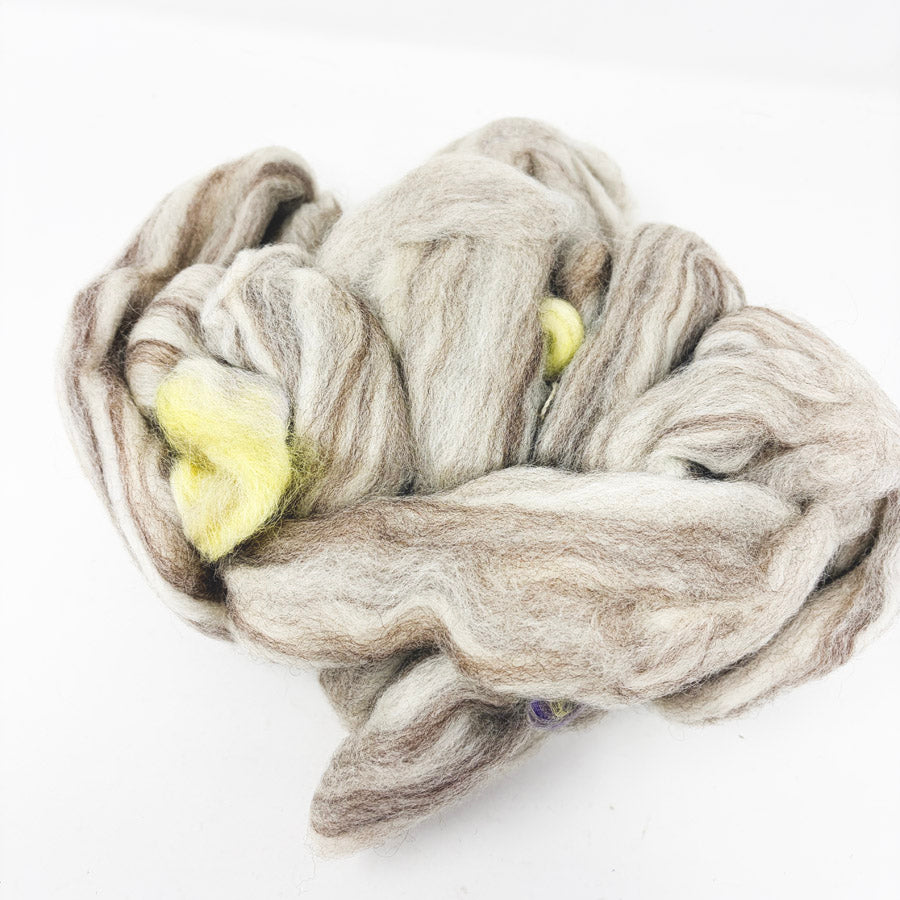 Marbled Cream Coffee Roving – 4.1 oz