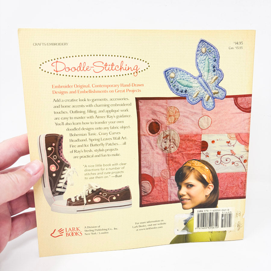 Doodle Stitching – Fresh & Fun Book by Aimee Ray