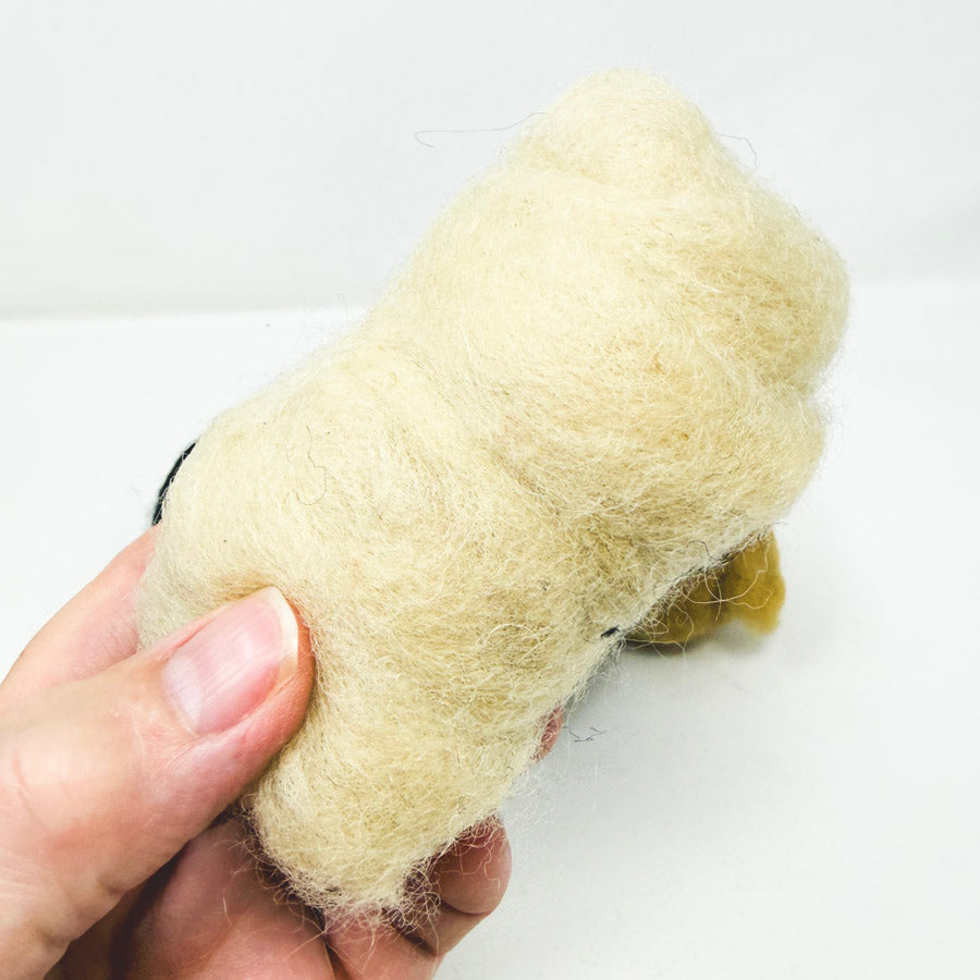 Bundle of Neutral Wool Roving (5)