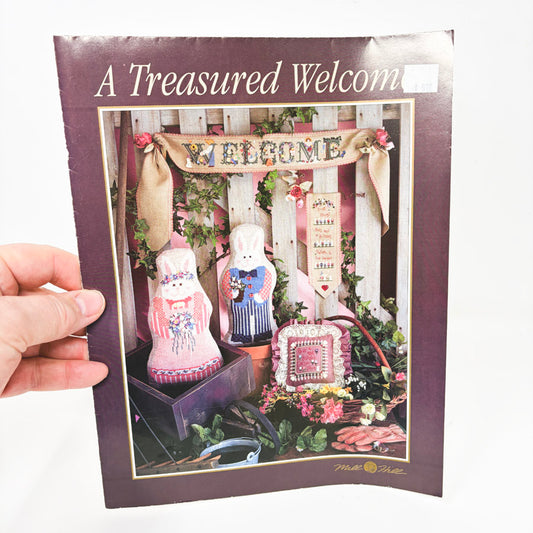 A Treasured Welcome – Mill Hill Cross Stitch Pattern Leaflet