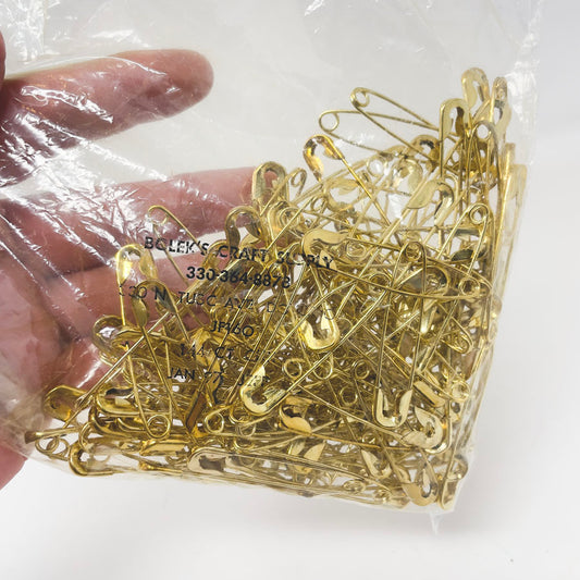 Boleks Gold Safety Pins