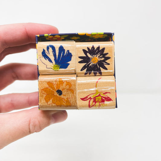 Portafolia Wood Floral Stamps