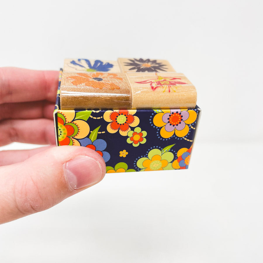 Portafolia Wood Floral Stamps