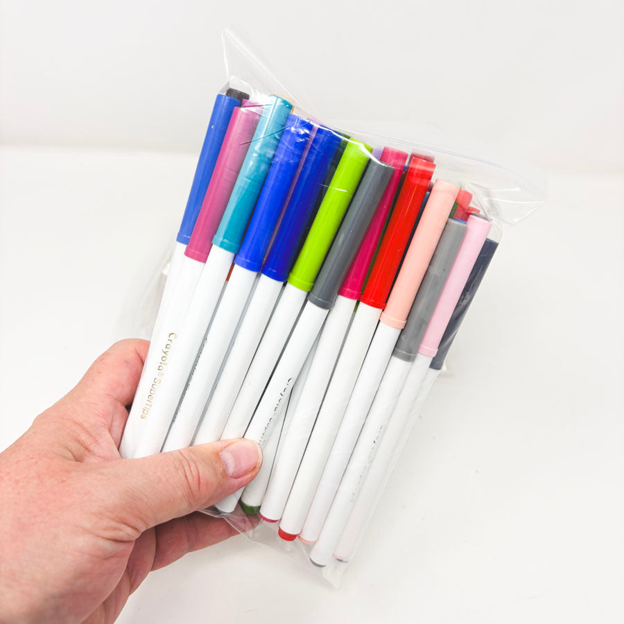 50 Crayola Super Tip Markers