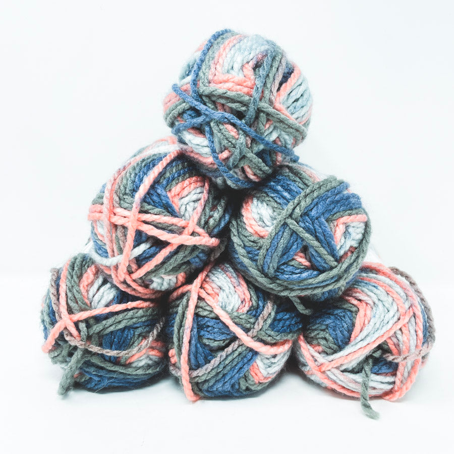 Daisy Loops & Threads Charisma Yarn 3.5 oz (1)