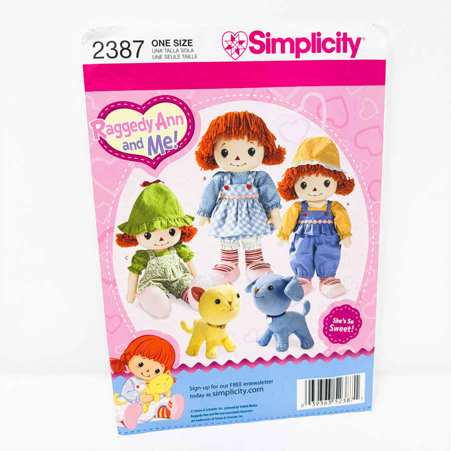 Simplicity Sewing Pattern - 2387 Raggedy Ann & Me Doll and Clothes