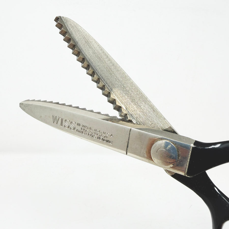 Wiss Pinking Shears - Black Handle