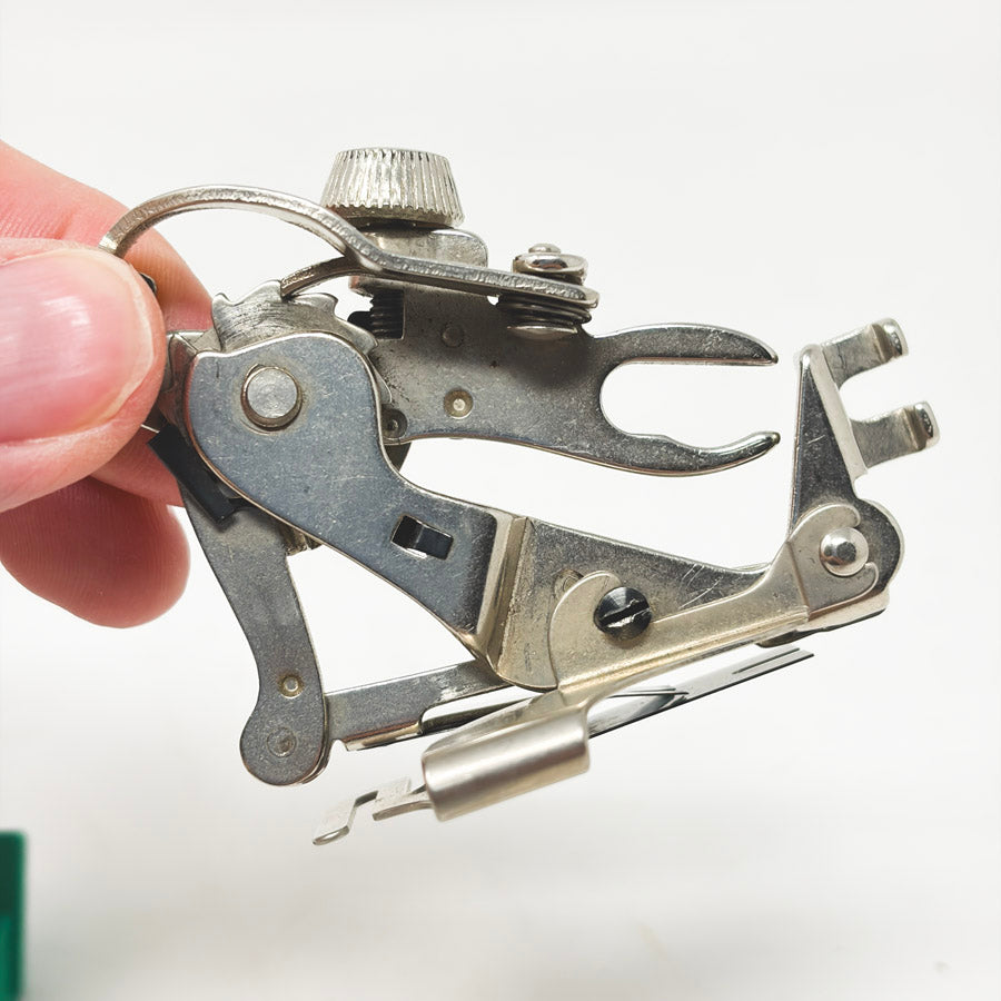 Singer Ruffler Sewing Machine Attachment with Asst. Feet