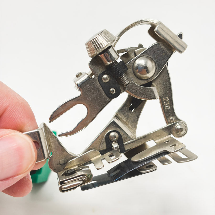 Singer Ruffler Sewing Machine Attachment with Asst. Feet