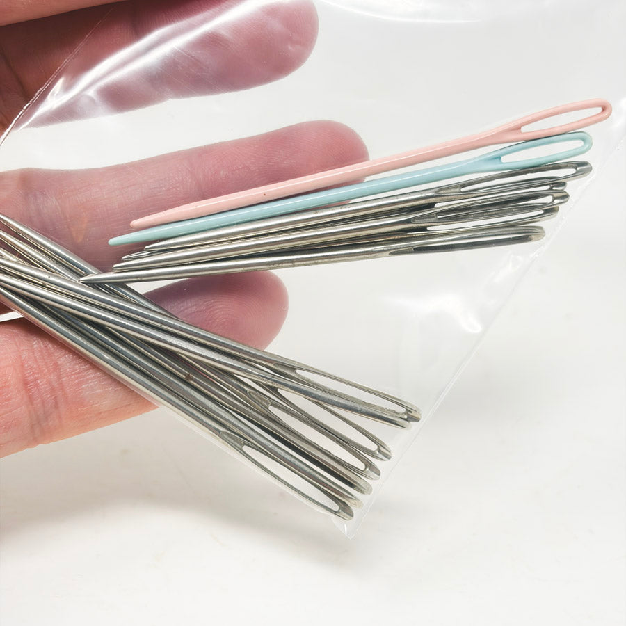 Small Bag of Yarn Needles