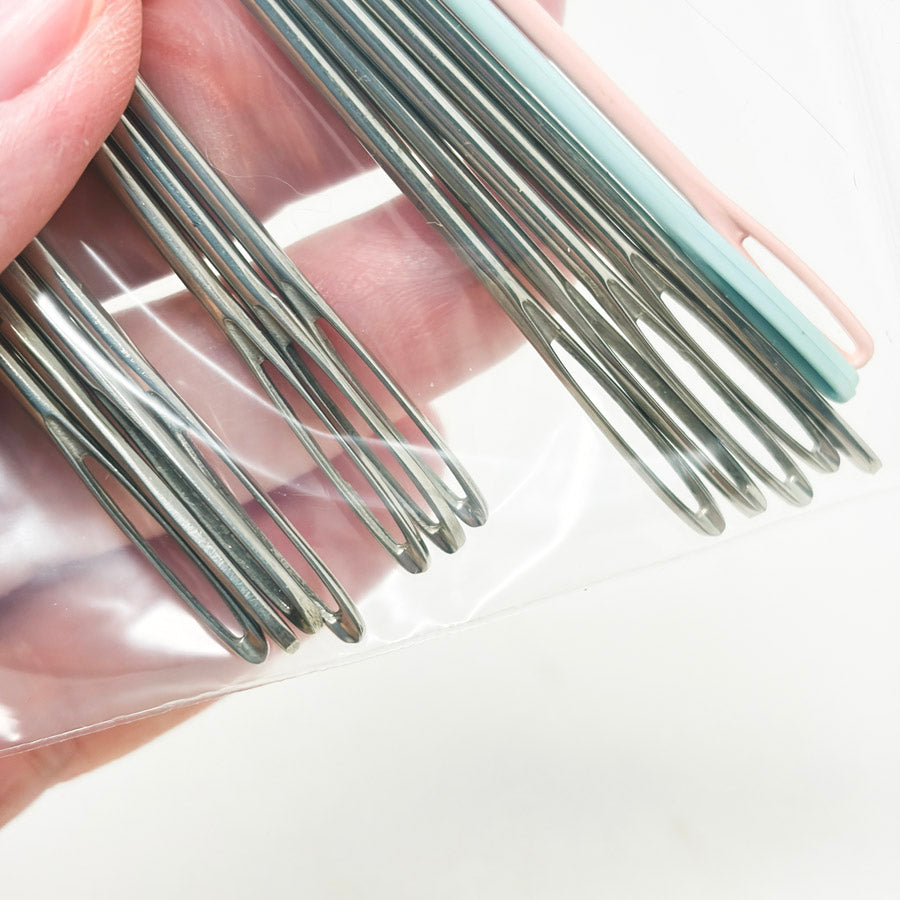 Small Bag of Yarn Needles