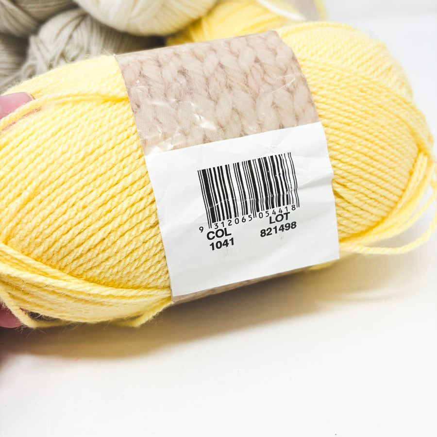 4 Seasons Marvel 8 Ply Yarn (1)