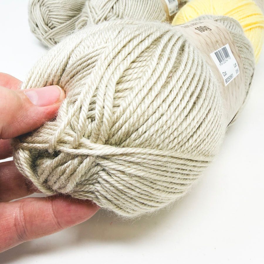 4 Seasons Marvel 8 Ply Yarn (1)