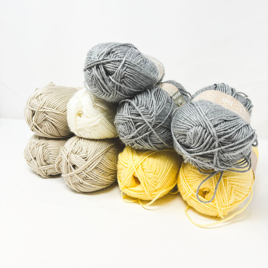 4 Seasons Marvel 8 Ply Yarn (1)